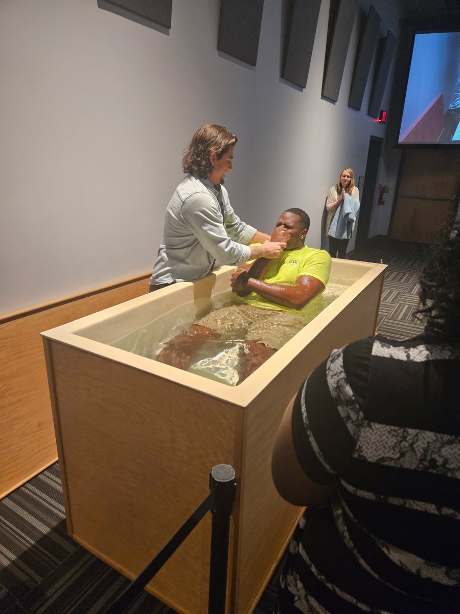 coachT_fearless's tweet photo. This young man is such a LIGHT in this world! Congratulations @KLWilliams_ on accepting CHRIST into your heart and getting baptized this morning! I couldn't be PROUDER to have been your coach! What a great decision before entering college! Keep the MAIN thing, the MAIN thing! 🙏🏾 https://t.co/mvnRu3LqME