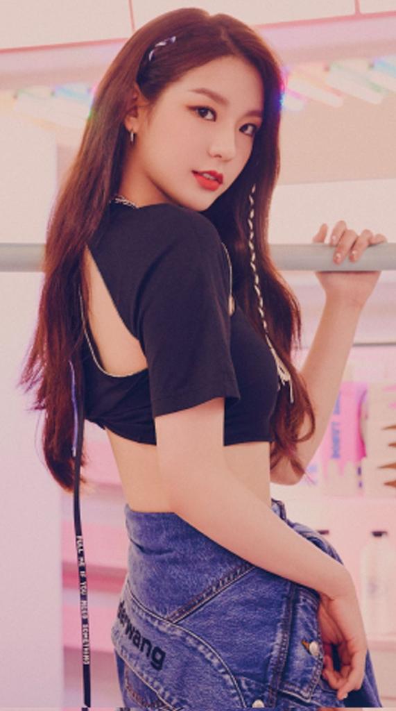 BZhanbi's tweet photo. @TOP100KPOP I vote #SOODAM from #SECRETNUMBER to #TOP100KPOPVISUAL https://t.co/vCvZqzqxlB