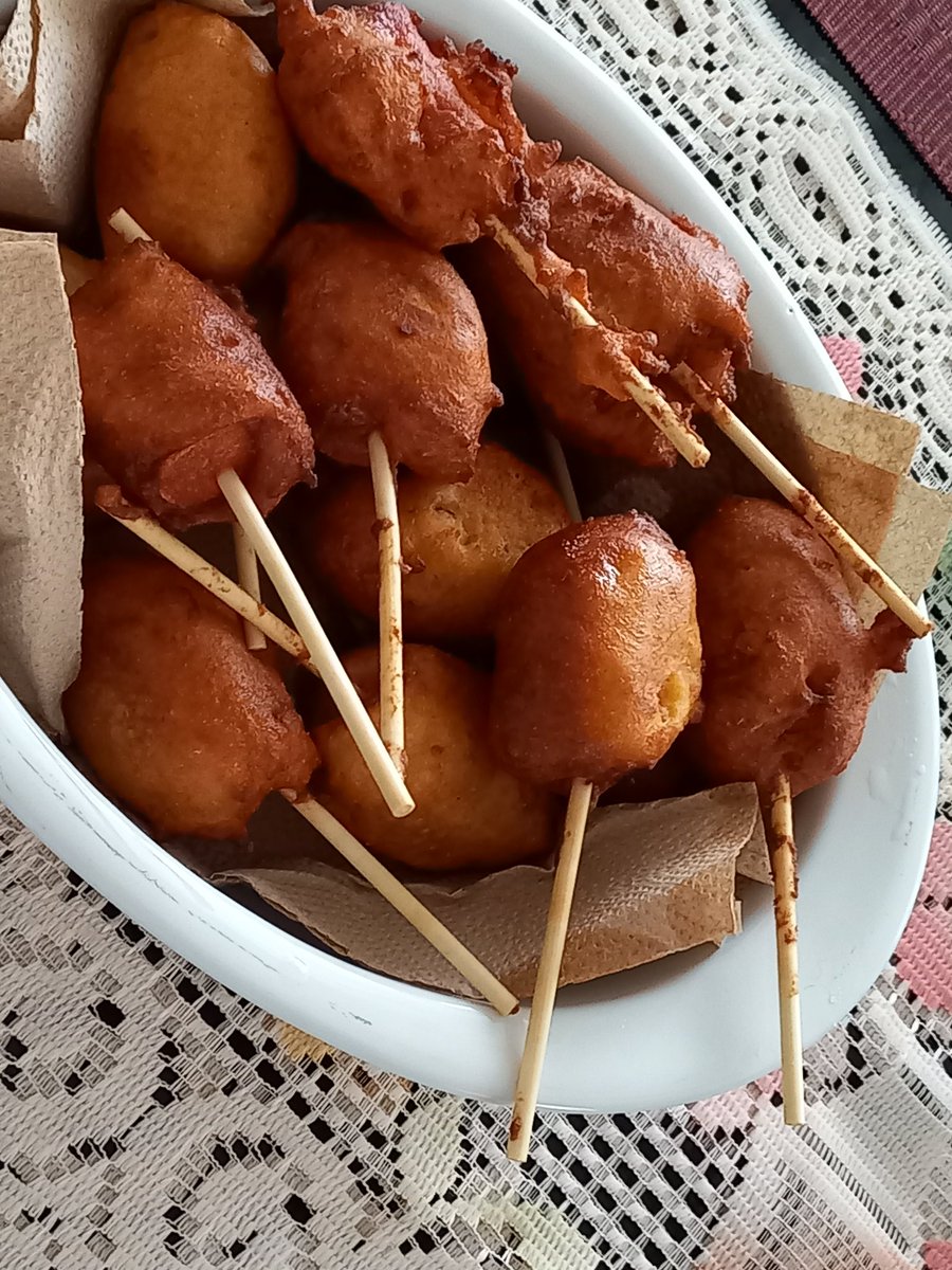 bcsarmiento's tweet photo. #Elguapo Es #domingo mamá, desayunemos diferente...

Yo..... #minicorndogs  y creo que tenían alas...🙄🙄🙄🙈🙈🙈 volaron....

Happy Sunday #Xtrippers 🤣🤣 https://t.co/SEANML3vDB