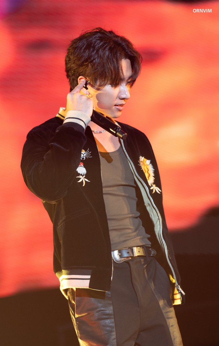 ornvim's tweet image. Always proud of you my boy 🖤

#GMMTVMUSICONDAY2
#GMMTVMUSICON
#PerthTanapon
#KDPPE