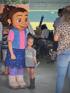 WKUPBS's tweet photo. We loved celebrating #PBS Kids Day at the @BGHotRods! Alma from Alma’s Way and Molly of Denali had even more fun interacting with fans - even signing some autographs. ⚾️ What a great day for some baseball and hanging out with all of our friends! ☀️☀️☀️#WKU #WKUPublicMedia https://t.co/Zt1LApnLhn