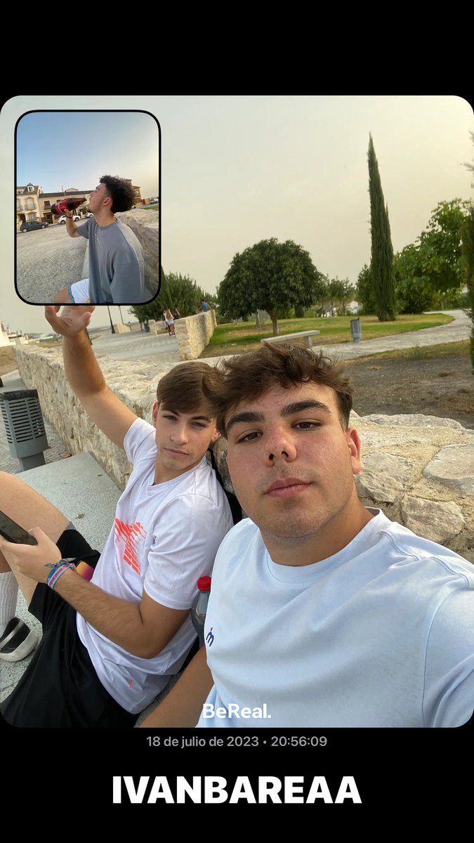 ivanbareaa tweet media