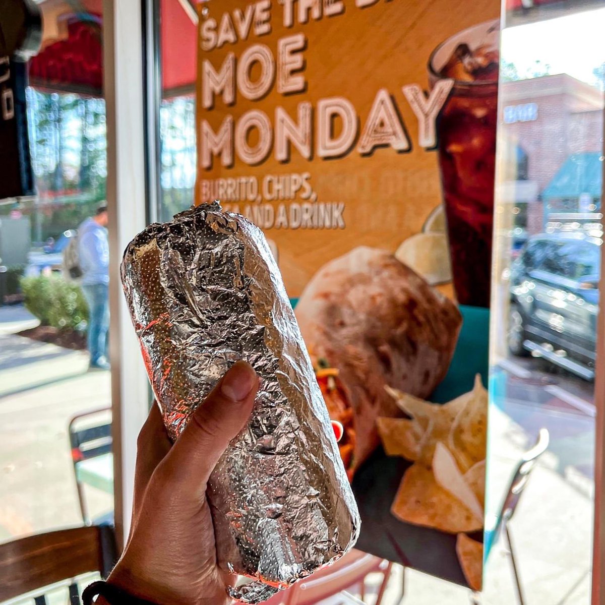 MoesHR's tweet image. Time to prep for Moe Monday! 🙌  Download our app before the new week to redeem this deal on Monday. 👉 moes.com/rewards