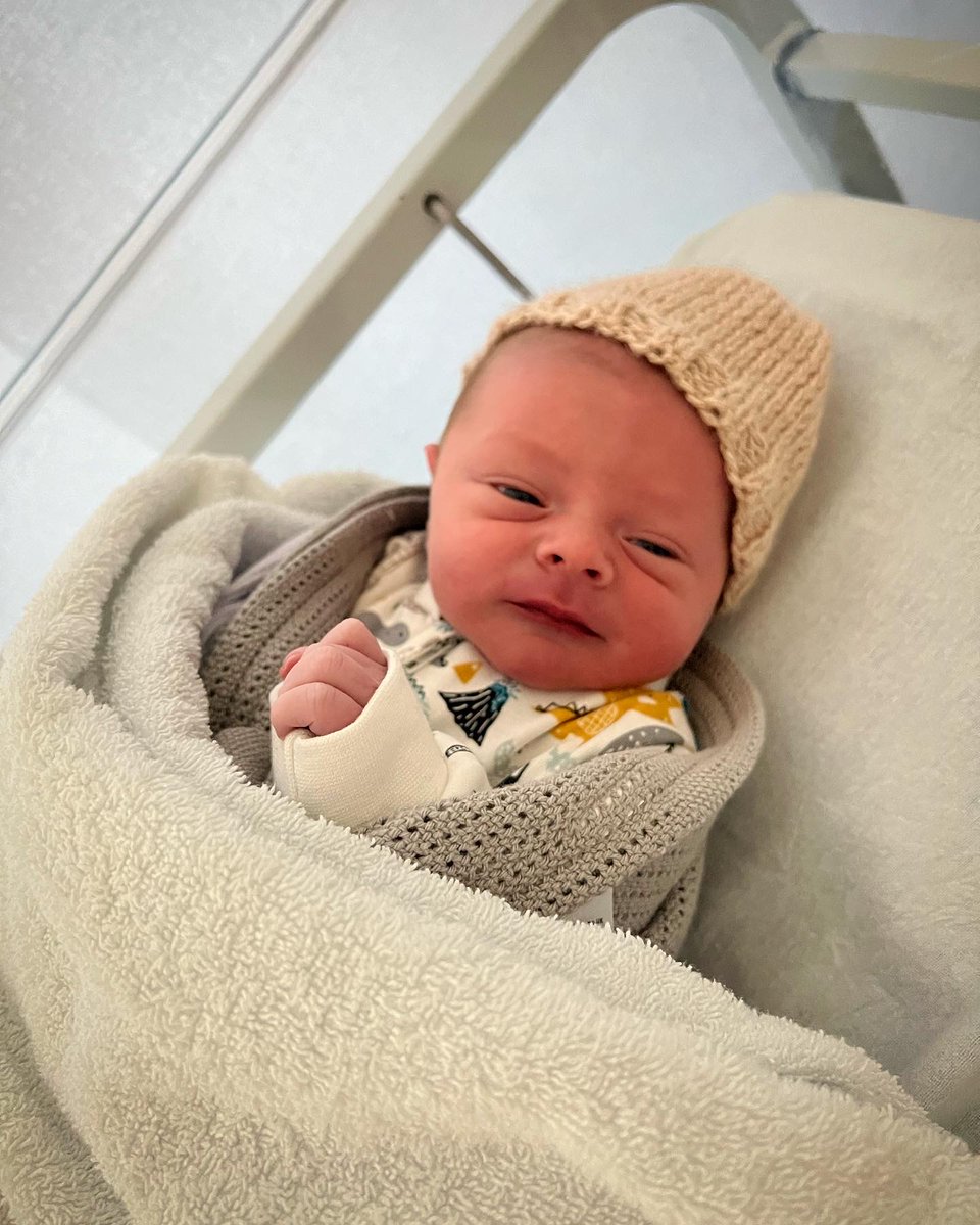 Miss_Greef's tweet photo. After giving me one single lay in for the summer holidays, and just about letting us watch Oppenheimer, Robert (Bobby) Hazel Walsh made his chaotic entrance to the world at 8:31am on 25th July 2023 weighing 6lbs 13oz. We’re now home, doing well, and lacking any semblance of sleep https://t.co/hCMzOwQVgL