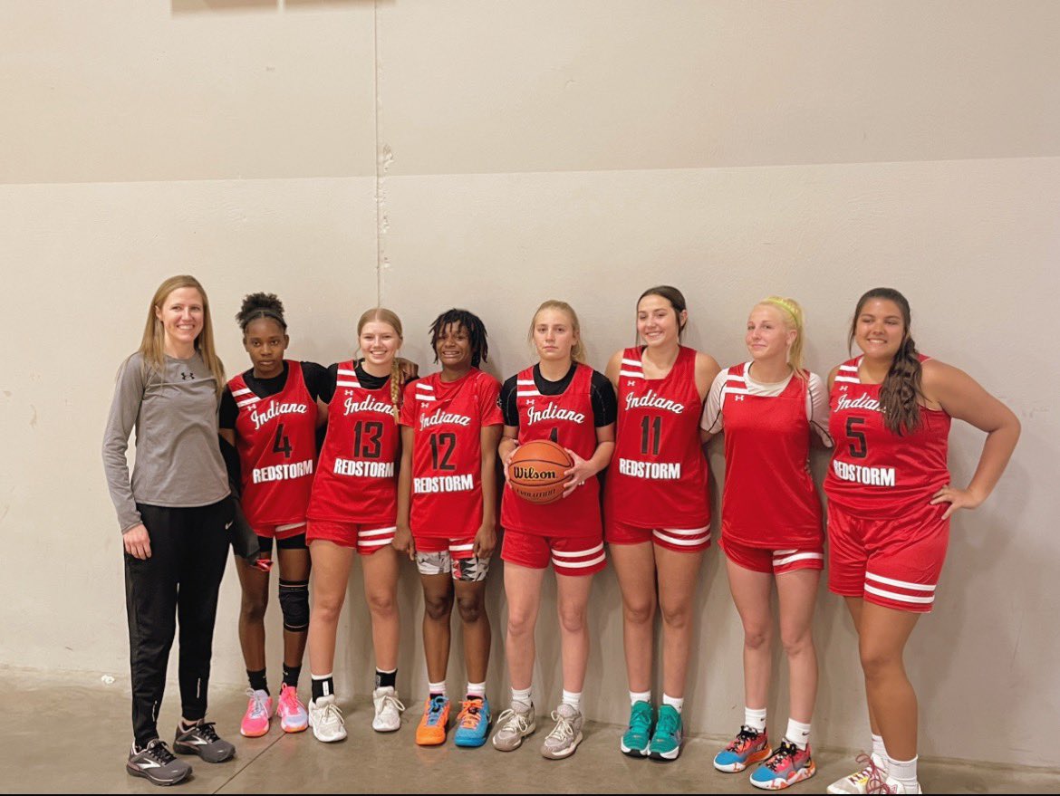 jaceystenger's tweet photo. Thank you @Indianaredstorm for another year of life long friends, memories, and skill development. Thankful to be a part of this program!  #girlsbasketball #aaubasketball #basketball #aau https://t.co/xCvYnqaRmW