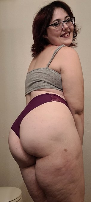 Got a cute face and a nice ass 😎 https://t.co/B0PZpE9Xfk<a href="/tag/spoilme"class="tags"><span>#spoilme</span></a><a href="/tag/paypig"class="tags"><span>#paypig</span></a><a href="/tag/cashcow"class="tags"><span>#cashcow</span></a><a href="/tag/paypiggieswanted"class="tags"><span>#paypiggieswanted</span></a>