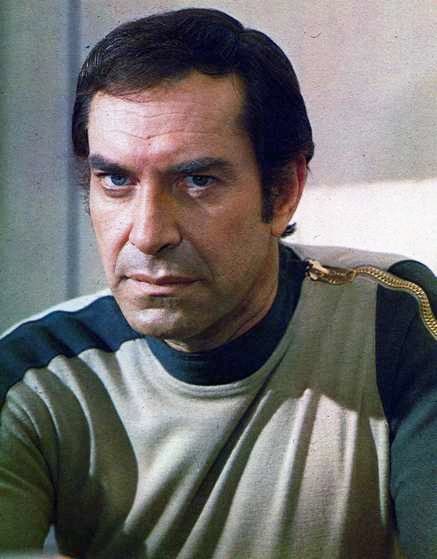 TimeLordDrew61's tweet photo. The Brilliant Martin Landau #Space1999 #JohnKoenig #MartinLaundau https://t.co/mlccdjxsuH