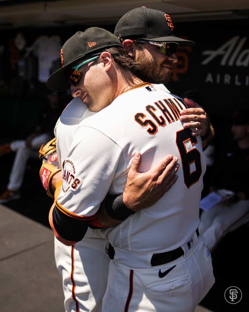 SFGiants's tweet photo. It’s good to have you back, @bcraw35 🫂 https://t.co/W60mNREIQN