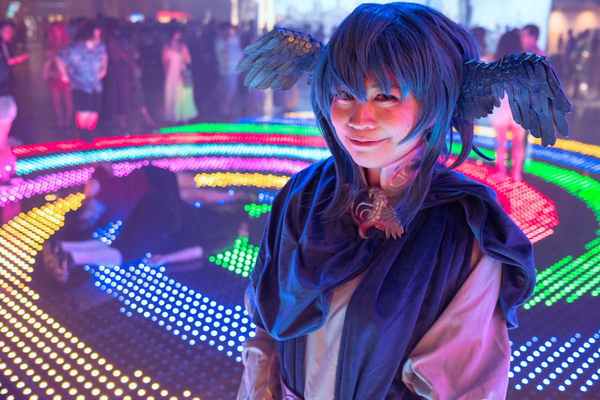 Gwiffery's tweet photo. #FFXIVFanFest was so fun! I made lots of... friends, yes.

Photo by @MinhP765 https://t.co/xMlDcDqMTt