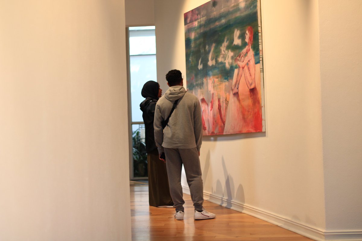 southafricauk's tweet image. Gallery hop through Jo&apos;Burg with local guide, Thabo Jacob Modise, more commonly known as Thabo the Tourist. 🖼️ 🎨 

He&apos;ll take you around a series of fantastic galleries, providing invaluable insight into the art on show - an excellent way to be introduced to art in Johannesburg.