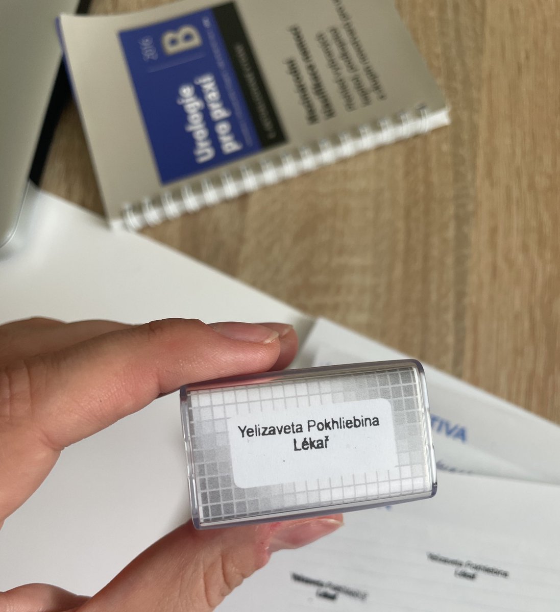 nelaskovyimai's tweet photo. Ну тепер вже офіційно пані дохтурка💅 https://t.co/7gmHPO2fgp