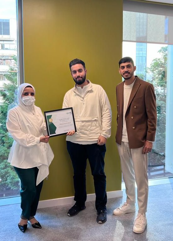 LonSSCUK's tweet photo. يتقدم النادي السعودي في #لندن بجزيل الشكر لـ أ. آنس الثبيتي @Anas_cit 

على تعاونه مع أ. ريم الخرجي في تقديم ورشة عمل "الإبتكار وريادة الأعمال"

كما نتقدم بجزيل الشكر للأصدقاء في النادي السعودي في #نيوكاسل @SaudiNCL و مبادرة ابحاثنا تدعم رؤيتنا @2030Researchers على جهودهم وتعاونهم في تنظيم ورشة العمل 

شكراً لكم على مساهمتكم بوقتكم ودعمكم للمبتعثين 
أصدقاءنا الحضور شكرًا لتواجدكم ودعمكم 
نتطلع للقائكم مجددًا ✨