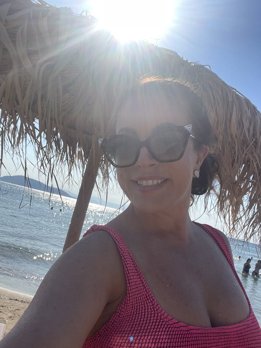 I&rsquo;m fucking exhausted again, tomorrow should be more relaxing, but here some pics from going on three<a href="/tag/nationalpizzaday"class="tags"><span>#nationalpizzaday</span></a><a href="/tag/pizzaday"class="tags"><span>#pizzaday</span></a>