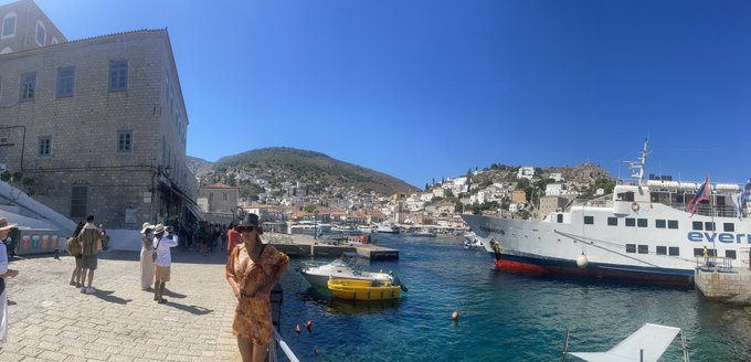 I&rsquo;m fucking exhausted again, tomorrow should be more relaxing, but here some pics from going on three<a href="/tag/nationalpizzaday"class="tags"><span>#nationalpizzaday</span></a><a href="/tag/pizzaday"class="tags"><span>#pizzaday</span></a>