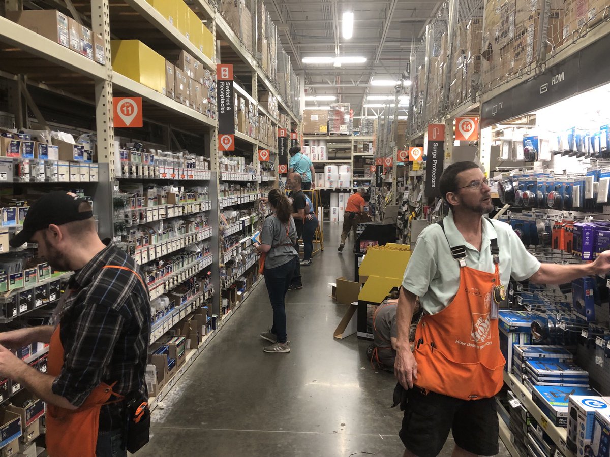 #DreamTeam2217:  This week’s morning activity: inventory prep!  Great job team working on shelf maintenance and on-hand verifications!  Great job Creating Shareholder Value.  ⁦<a href="/DanielMooreTHD/">Daniel Moore</a>⁩ ⁦@coachplank⁩ ⁦<a href="/JohnnyTBush/">john</a>⁩