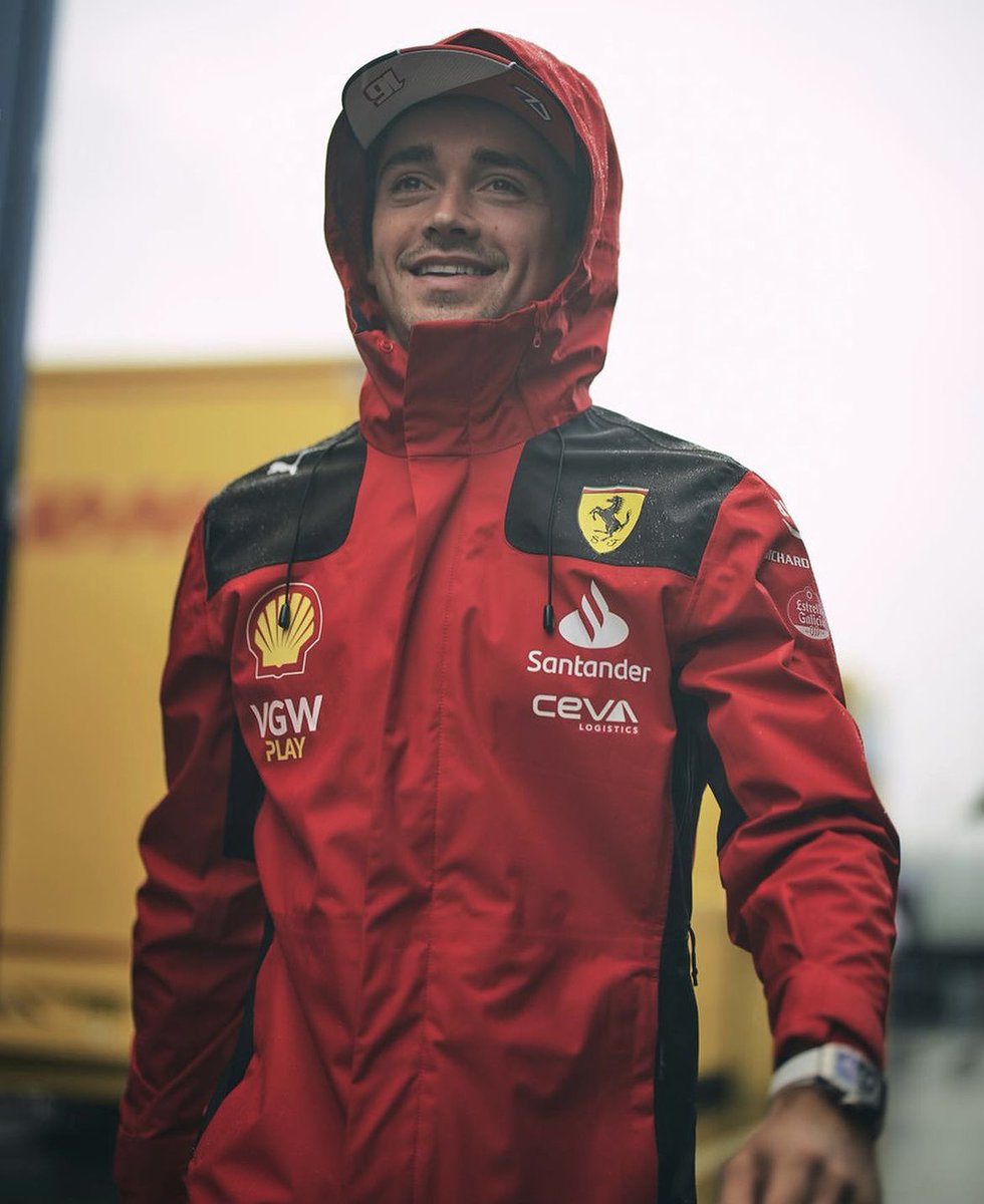 lxdxa5's tweet photo. Ouiiii Charles Leclerc ❤️ https://t.co/2e8jyHwcIm
