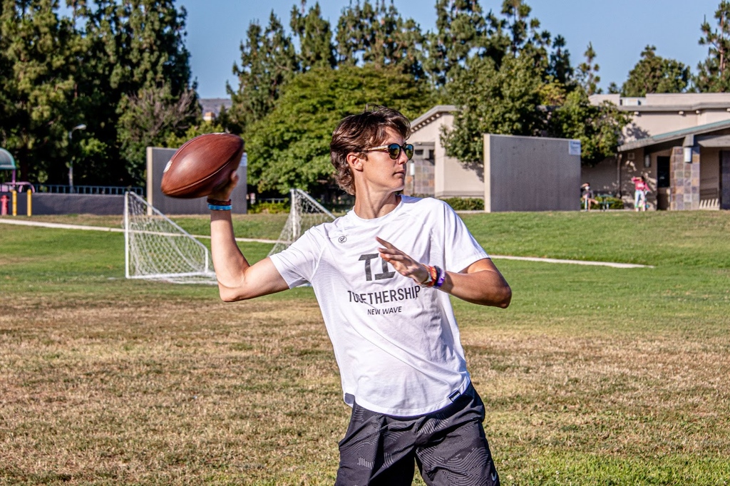 On and off the field with IVI Vision🏈
——
Join the #ivileague
#envisionwithivivision