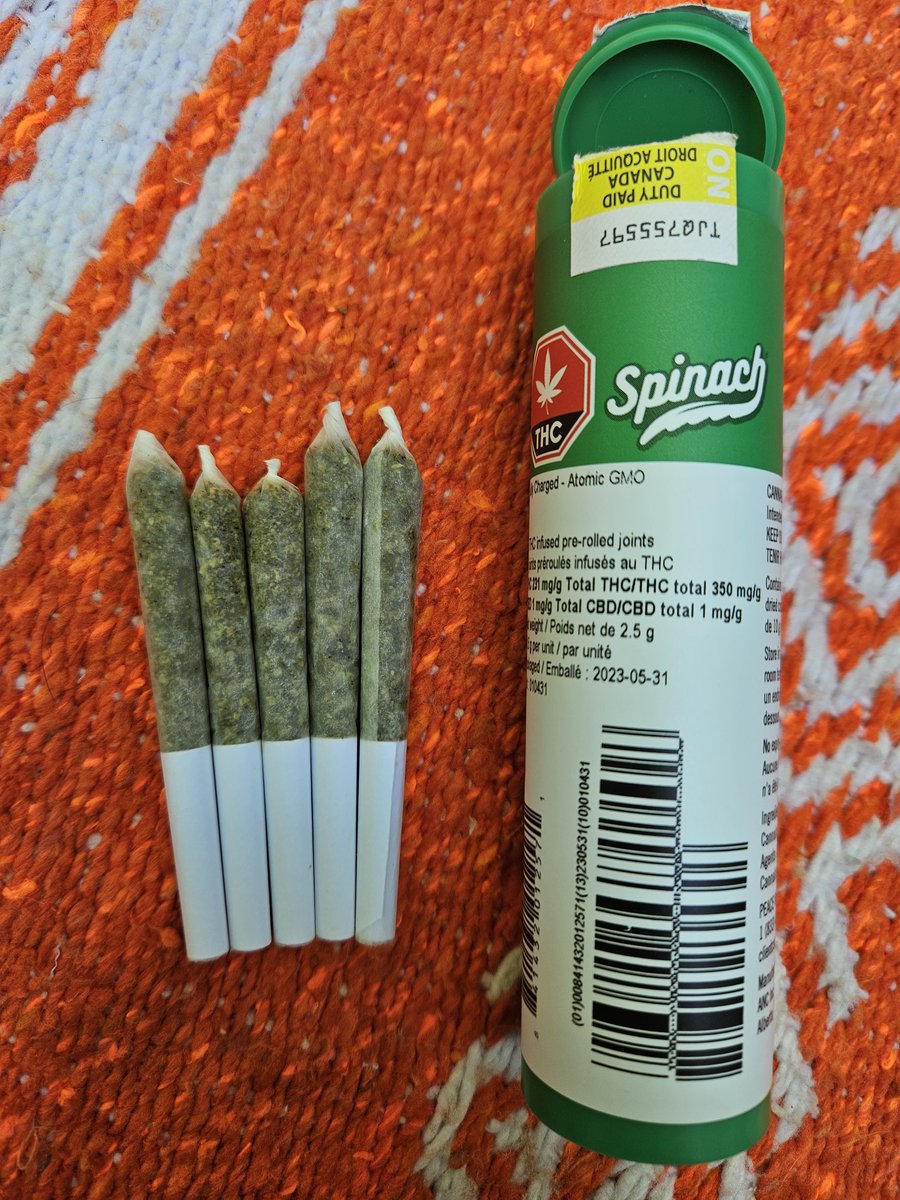 CoreyLeiper's tweet photo. @spinachfarms something doesn't look right. Continuity is important...just sayin'. https://t.co/5XkzA7V5oc