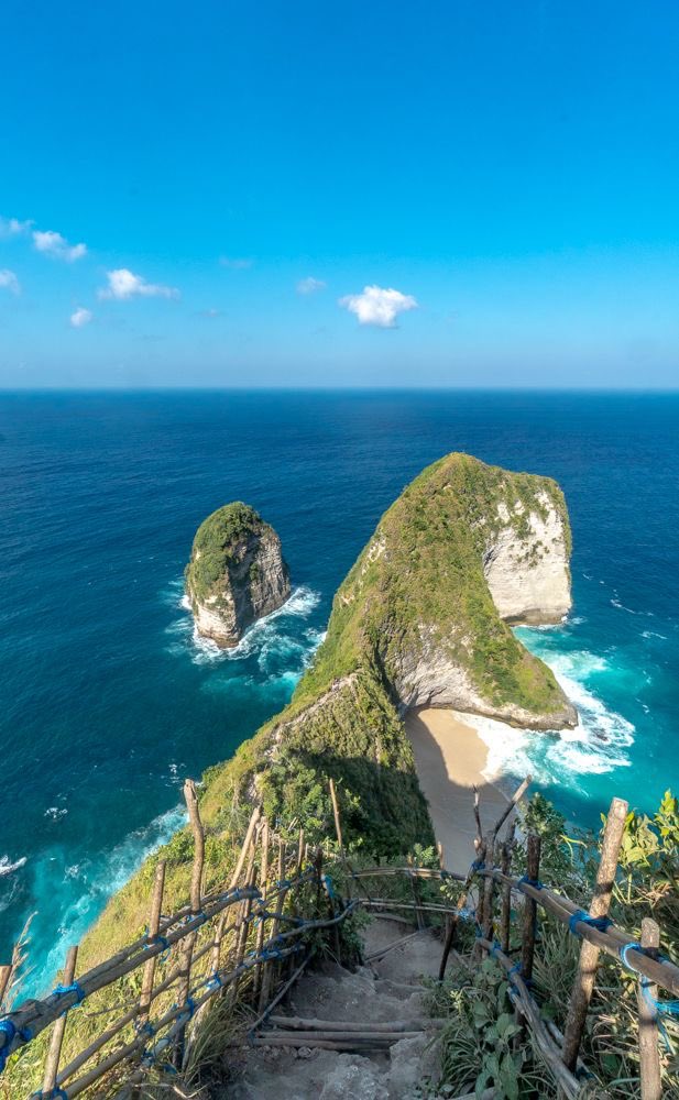 Kelingking Beach in Nusa Penida,Bali Indonesia