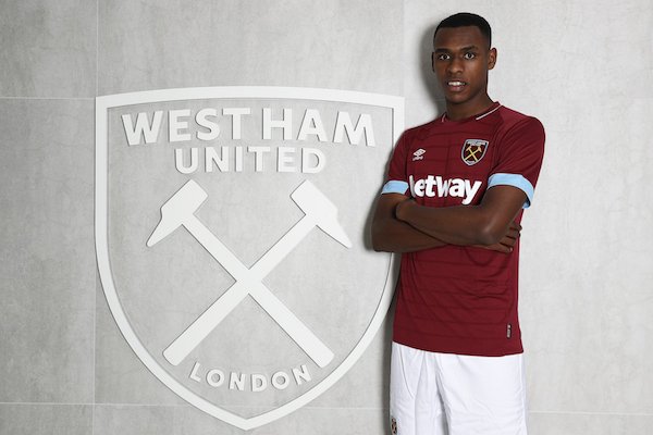 km10mk45's tweet photo. Les plus grosses ventes des clubs de ligue 1 #11
Toulouse FC a vendu Issa Diop à West Ham pour un montant de 25 millions d'euros https://t.co/mNVuabJx89