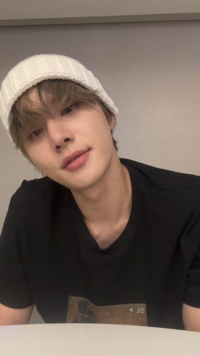 저한테 왜 이러세요오.......