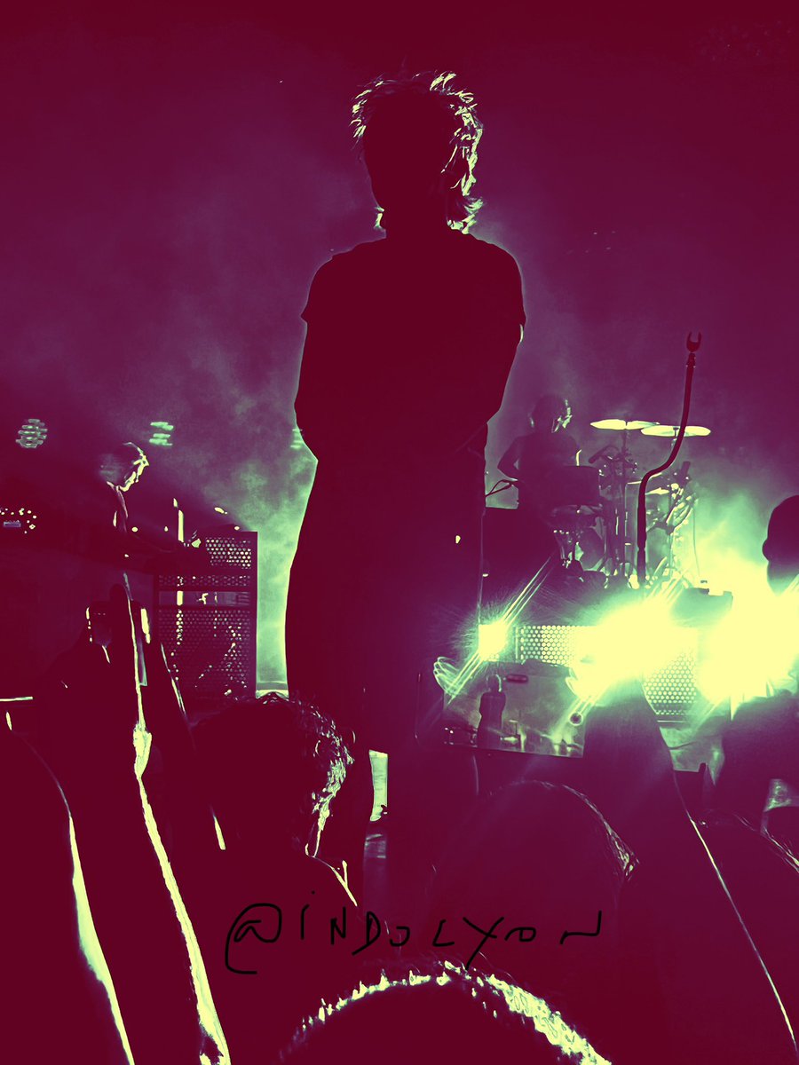indotoom's tweet photo. @indochinetwitt  @nicolasirkis putain de groupe ! Putain de nuit ! @IndoLyon tu #nuitsdefourviere https://t.co/fp97MI0Ctn