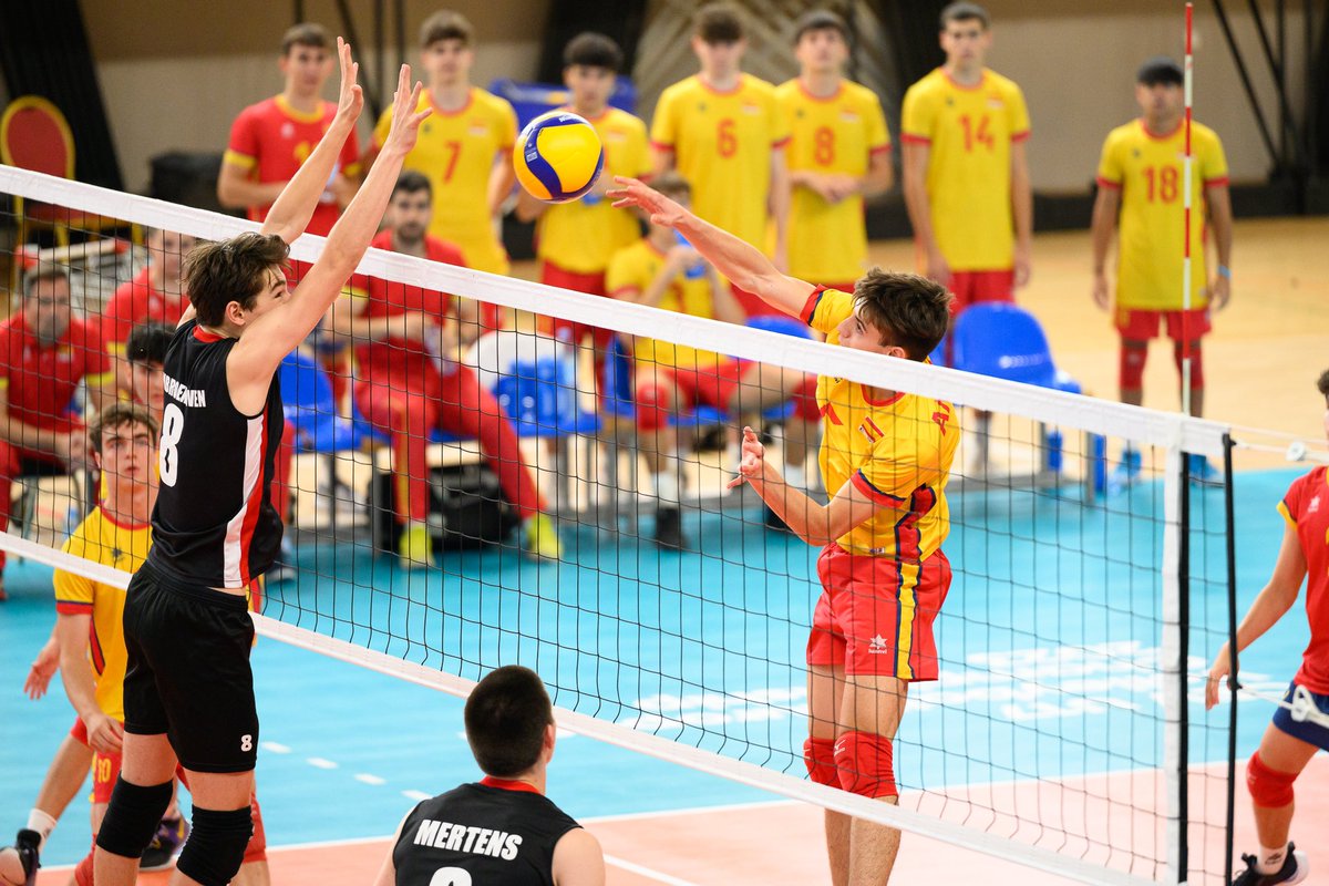 RFEVB's tweet photo. 🥉🇪🇸💪🏽 BRONCE EN EL CAMPEONATO DE EUROPA SUB17🔝🤩

✅ Gran victoria de los #MiniRedLynxes ante BÉLGICA en la lucha por la tercera posición del #EuroVolleyU17M 🏆🇪🇺

👏🏽 ENHORABUENA CAMPEONES‼️ Gracias jugadores y cuerpo técnico por hacernos soñar y disfrutar del mejor vóley 🏐✨ https://t.co/my4tA6dMya