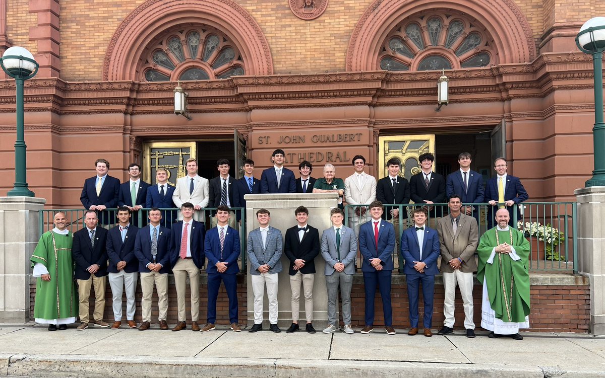 nolaboosters's tweet photo. Registration. Visit to The Point. Mass at St. John’s Cathedral.

The Boosters are back in town. It’s great to be home, Johnstown! https://t.co/3afibEJ0MP