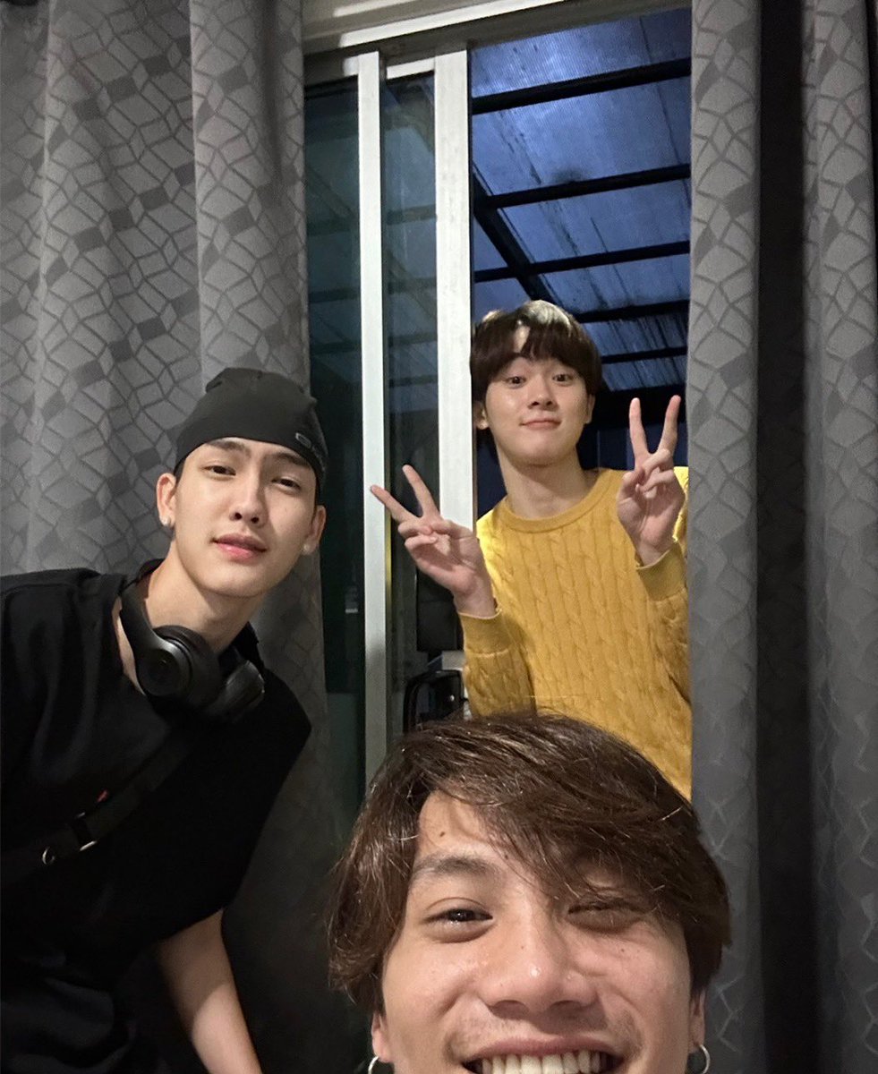 yellow_skrt's tweet photo. อิอิอุอุ https://t.co/9TvLVm9kFb