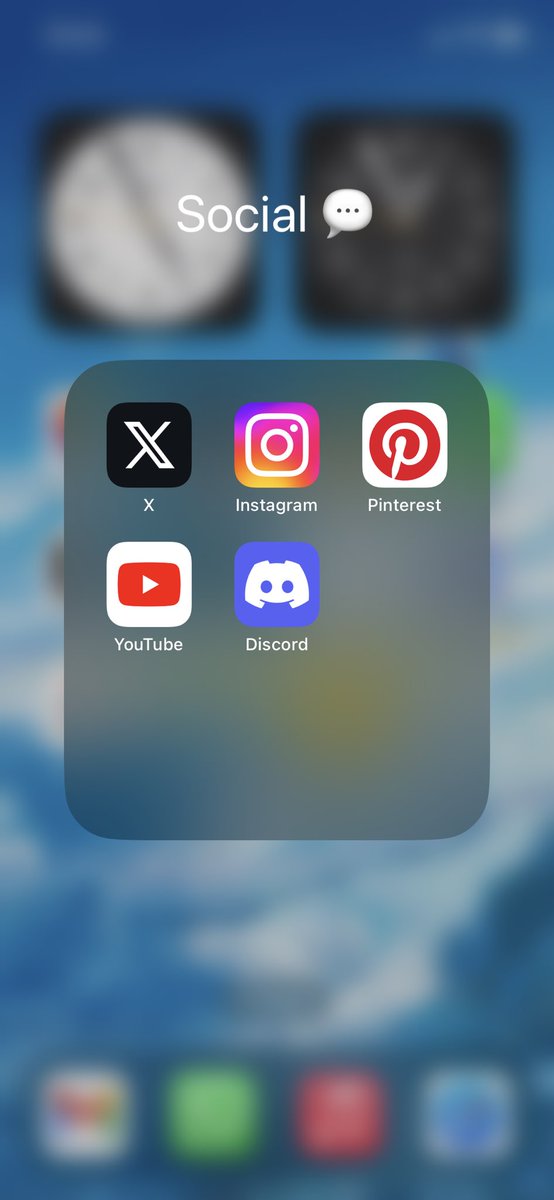 My @x icon has finally updated on my <a href="/Apple/">Apple</a> #iPhone but the cache is a little behind haha 😂