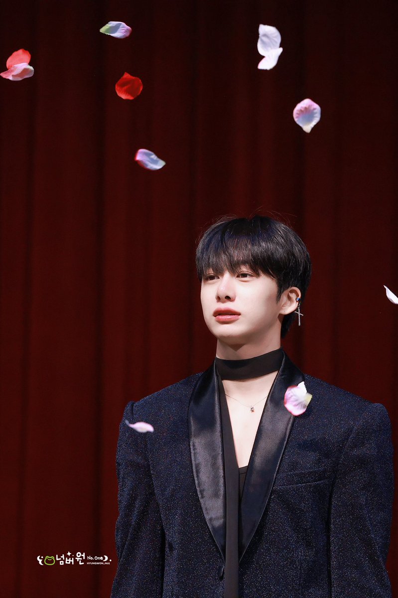 HYUNGWON_No1's tweet photo. 230730
🌸
#MONSTA_X #몬스타엑스
#HYUNGWON #형원 https://t.co/bg2bSflpqR