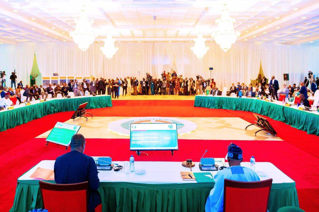 Mz_Tosyn's tweet image. Earlier Today, President Bola Ahmed Tinubu (GCFR) hosts the ECOWAS  Extraordinary Summit on the Socio-Political situation in the Republic of Niger at the State House, Abuja.

#VillaToday