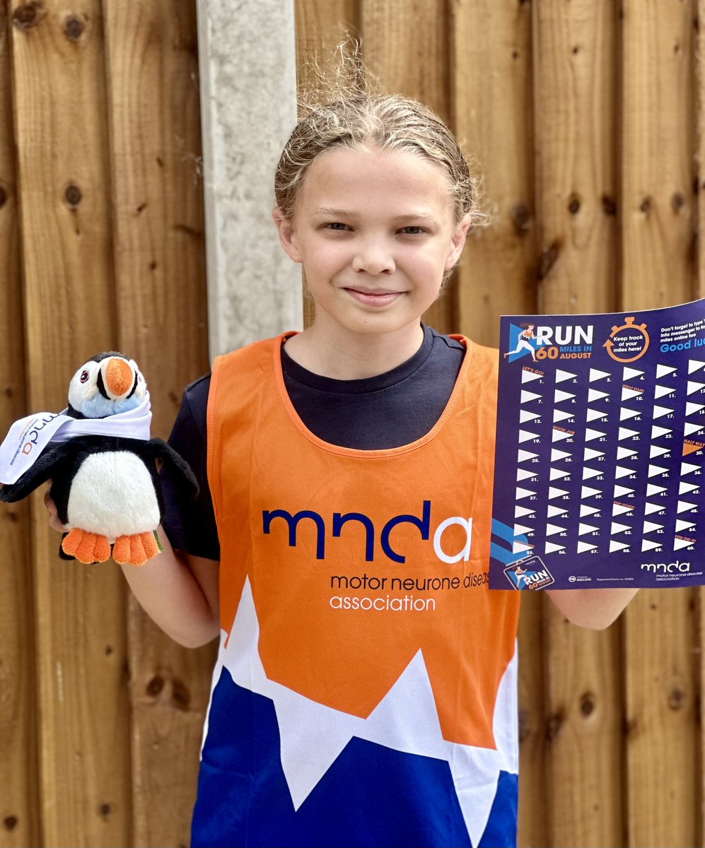 RaptorPickers's tweet photo. Raptor George’s running vest and running buddy have arrived so he’s all set to start on Tuesday! If you can donate to this worthy cause please get in touch 💙 Thank you 😊@mndassoc #GoGeorgeGo #TeamMND #60miles https://t.co/YYsV4YJmjG