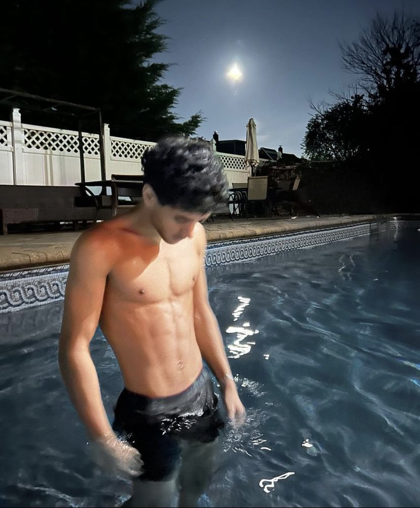 BoysLnative's tweet photo. 🥵🥵 https://t.co/BMBfk9T8w7