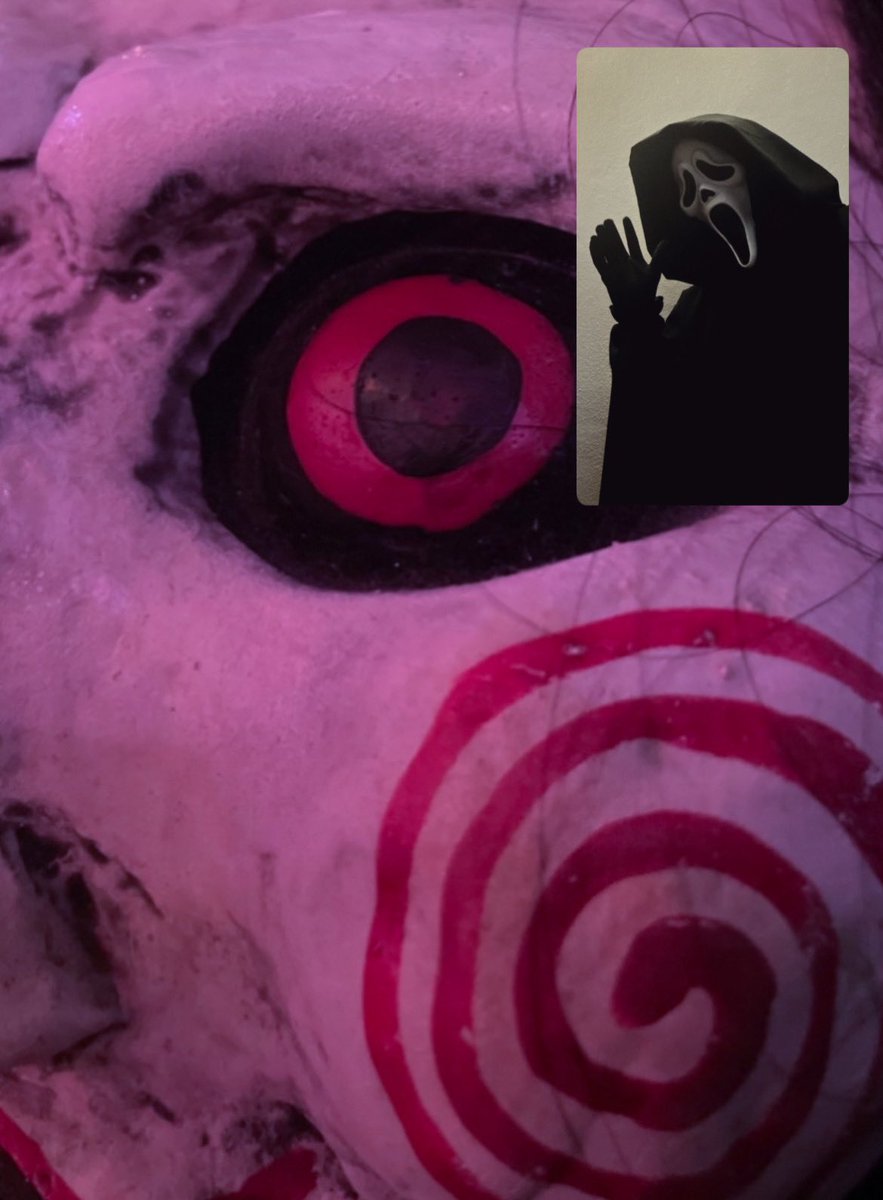 GhostfaceTalks_'s tweet photo. Do you want to play a game? @Saw https://t.co/ZjTdpB0cv3