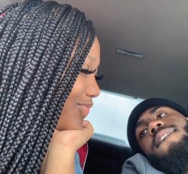 dahboss_vibez's tweet image. Pickup Lines Thread....??

I will go first🥰

"Your legs are not my kids but I would love to raise them!"😂