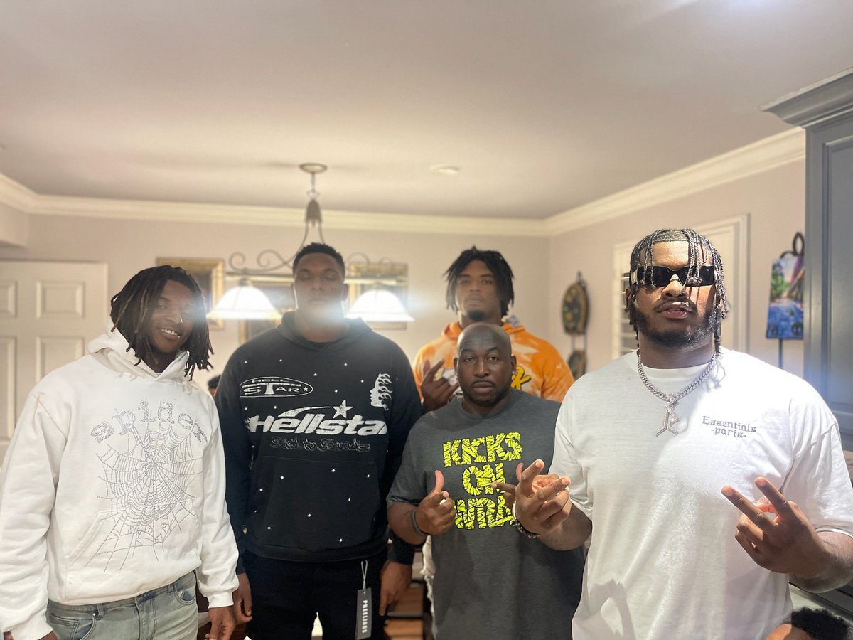 #Camp Loading.. # 💰💰💰💰Season # La Familia