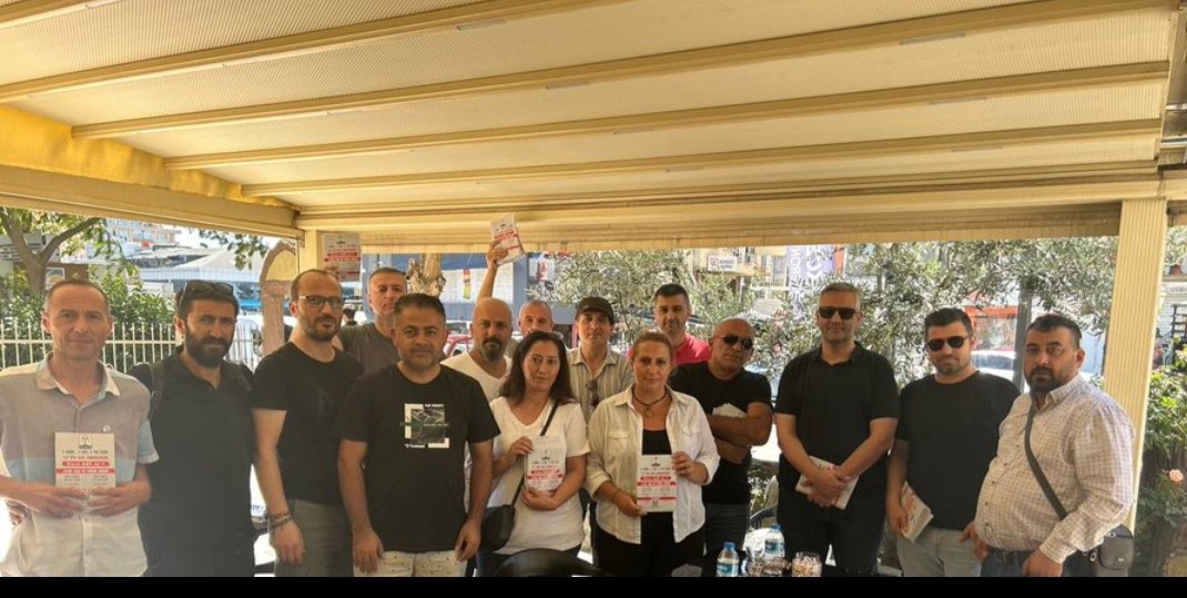 NiLUFER__57's tweet photo. Rabbim ayağınıza taş değdirmesin hepinizin emeğine yüreğine sağlık 🙏🏻👏🏻
#2000LerHeryerde https://t.co/SeYziECf1S