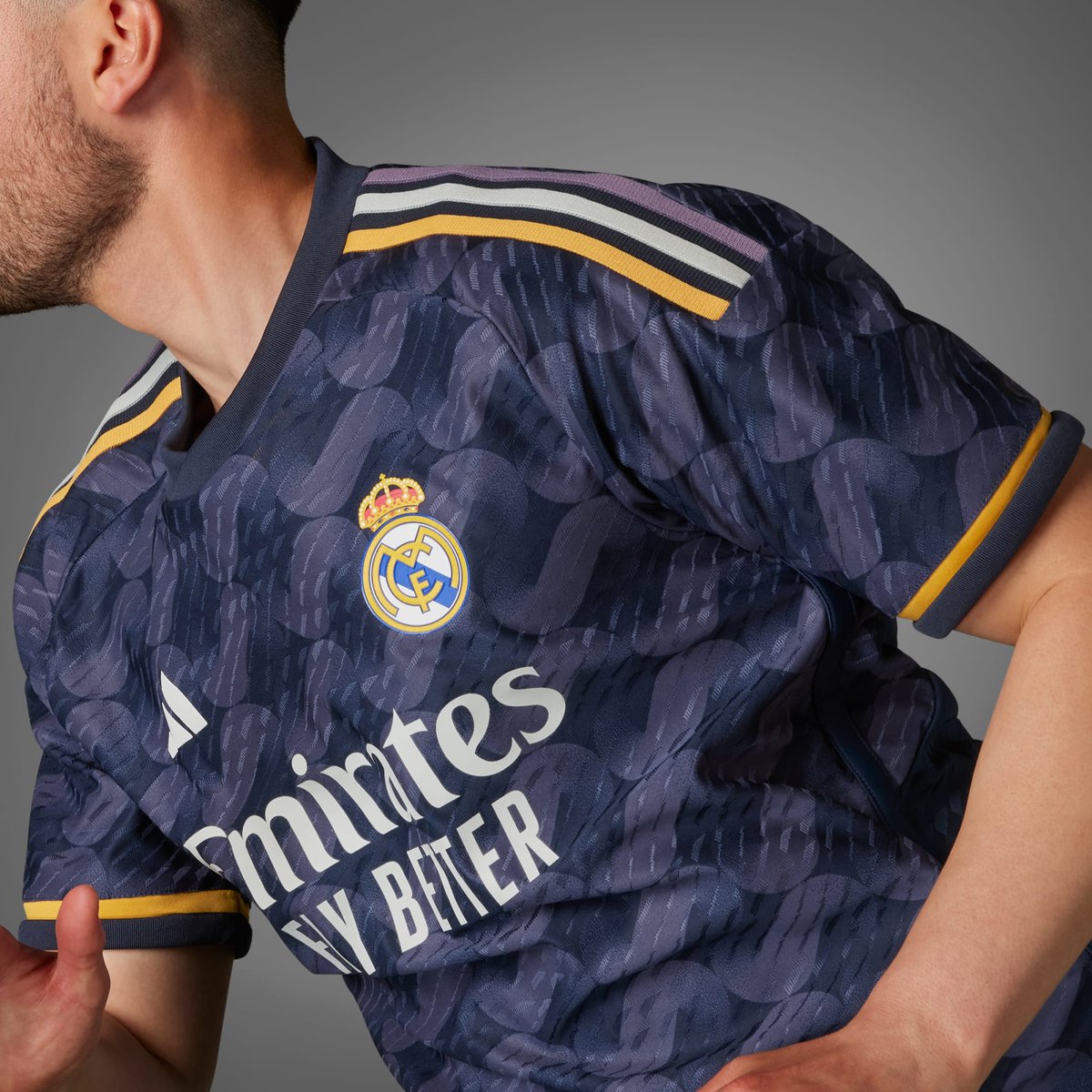 WinksFootball's tweet photo. 𝗙𝗼𝘂𝗿 𝘀𝗵𝗶𝗿𝘁𝘀 𝗼𝗻 𝘁𝗵𝗲 𝘄𝗮𝗻𝘁𝗲𝗱 𝗹𝗶𝘀𝘁!😏

Show me a few shirts you would like! 😍 Damn! I love football shirts. https://t.co/phc0kZ5EHb