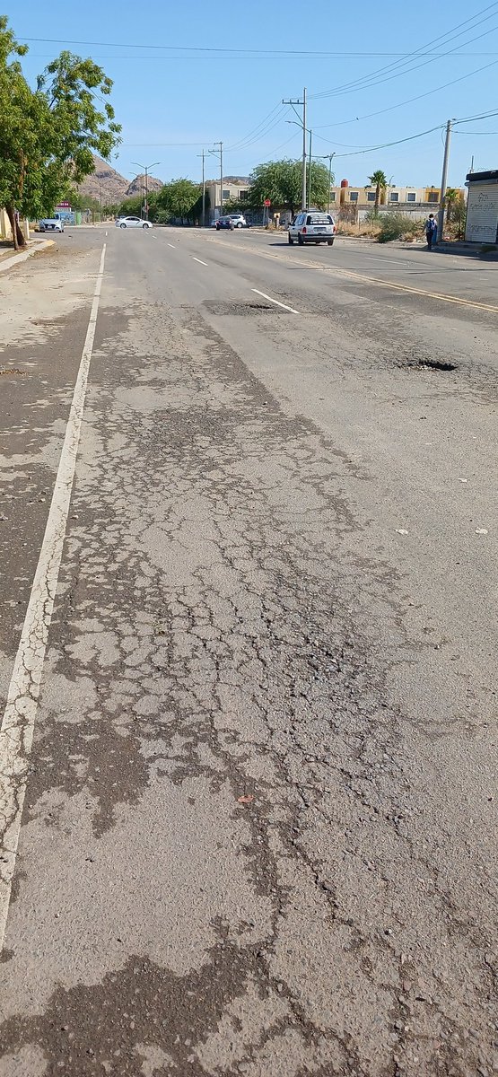 IngOrlando_'s tweet photo. Calle Israel entre Blvd Quiroga y Navojoa
La obra aún está dentro de garantía por vicios ocultos
¡¿Esta es la calidad con la que están #ReparandoHermosillo?!
¡Están heredando problemas en vez de solucionarlos!
#HermosilloCRECE en baches
@CIDUE_HMO @HermosilloGob @tonoastiazaran https://t.co/F1g5E2kWhC