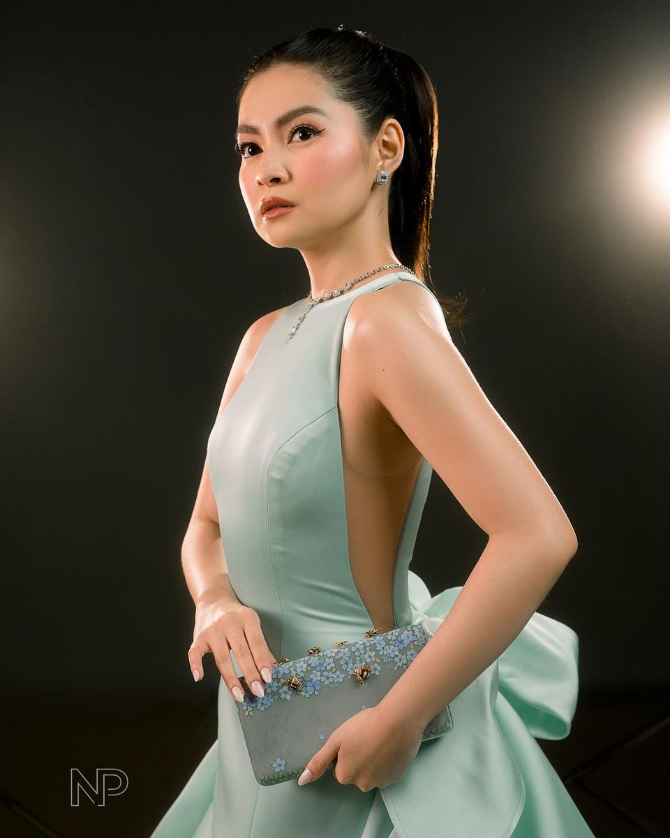 TeamRobBieOFC's tweet photo. Maligayang Kaarawan, Binibini! Nawa'y maabot mo lahat ng iyong pangarap at hangarin sa buhay. Taos-puso kaming nagpapasalamat sa iyo; sa inspirasyong ibinibigay mo sa amin. Wala kaming ibang hiling kundi ang kasiyahan mo. Mahal ka namin. Dito lang kami!

#HappyBirthdayBarbie https://t.co/kII8tsNTmq