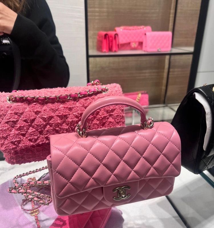 pink chanel purse