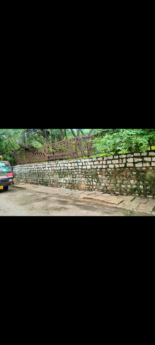EsYamuna's tweet photo. @ktarnaka @GHMCOnline @DSecunderabad @amohsecunderab1 @SecunderabadZc @SrilathaMothe Sir/Madam Complaint cleared Sorry for the inconvenience regratted tnq.. https://t.co/gIl1zfXFWg