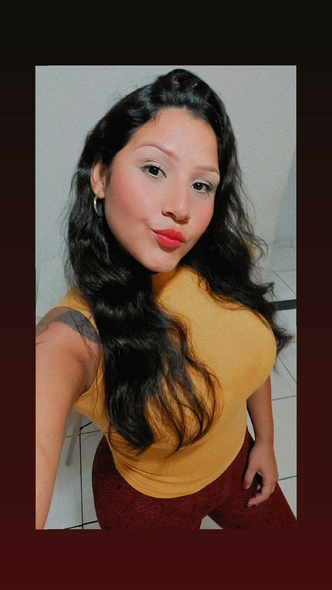 vitoriaassis67's tweet photo. De ontem 😗 https://t.co/ET200q7pfa