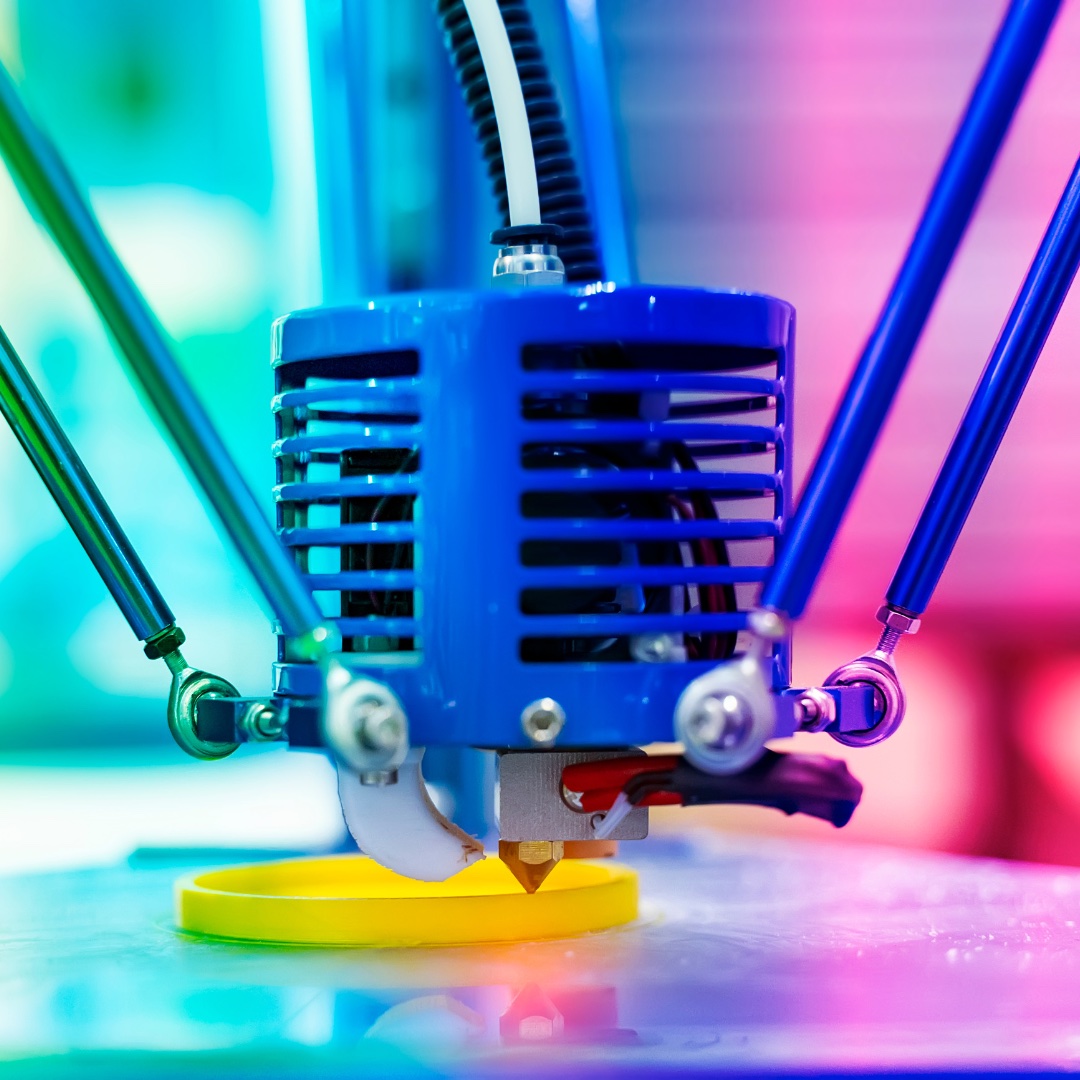 3D printers and robotics kits offer hands-on training within specific course materials. Learn more: emaginationstemcamps.com/virginia-stem-…