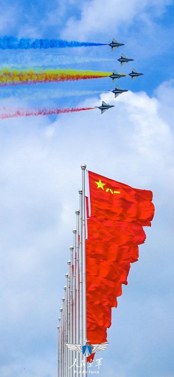 tianzige4's tweet photo. 中国空军，八一快乐！ https://t.co/wjRTbvauSe