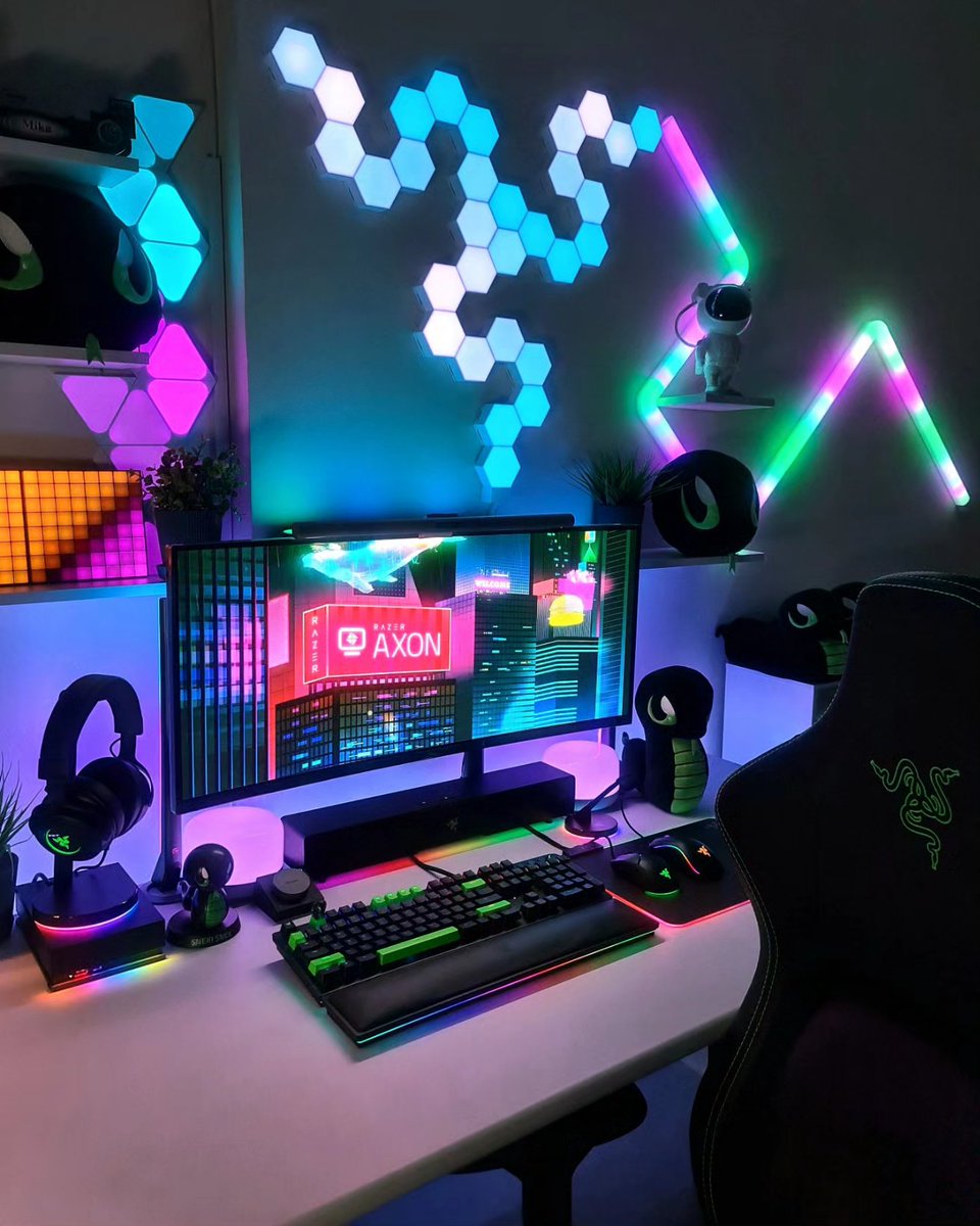 ChromaRepublic's tweet photo. 🐳🌈🌃 ᗯᕼᗩᒪE Iᑎ TᕼE ᑎEOᑎ ᑕITY 🌃🌈🐳
💙 Ft. "Whale in the Neon City" wallpaper from @razer Axon wallpaper app with Razer Chroma RGB 😍🌈
#razer #razerchroma #rgb #razersetup #wallpaper #chromaeverything https://t.co/32SXvMbapH