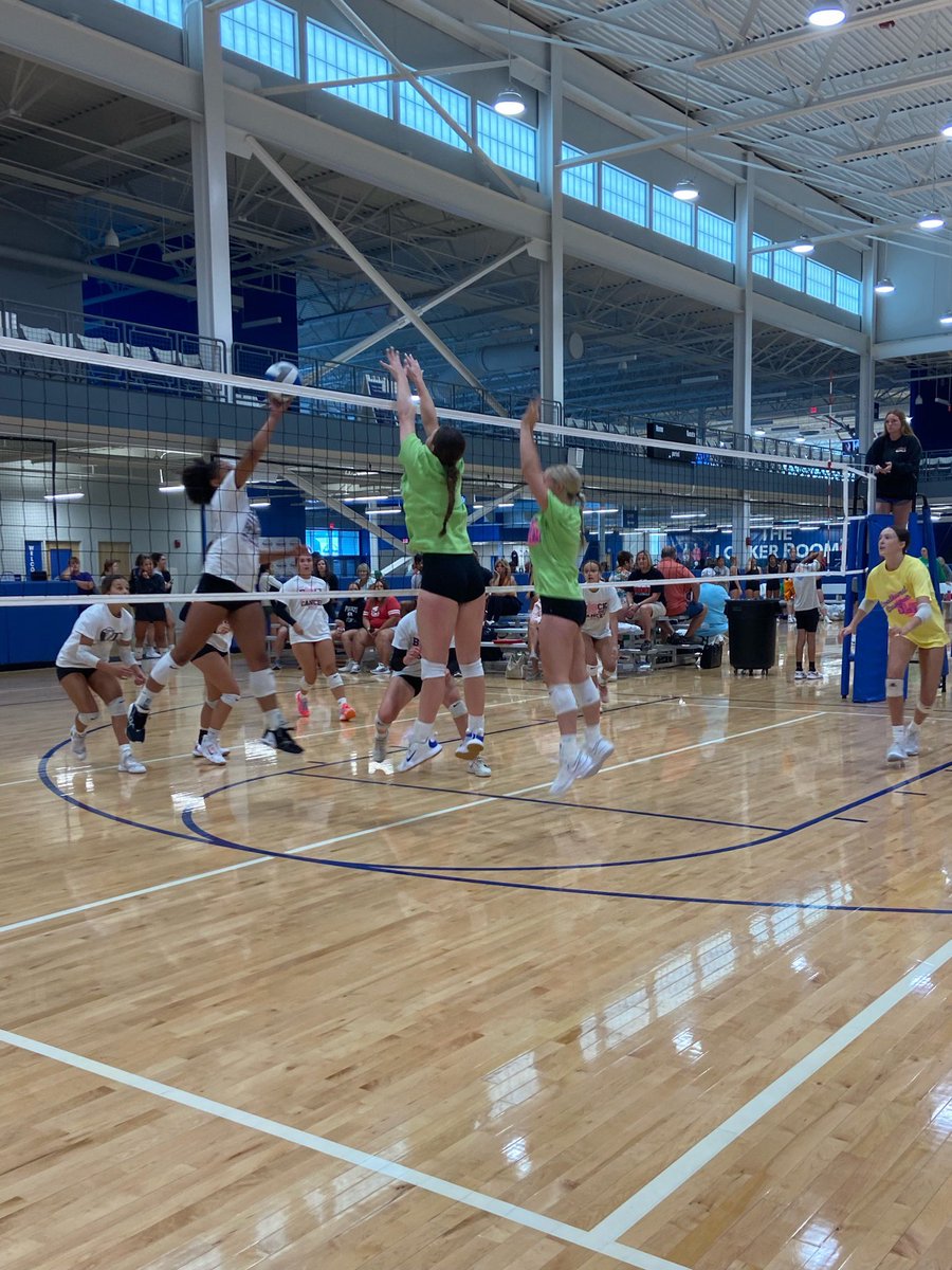 OBHS_Girls_VB🏐💙 tweet media