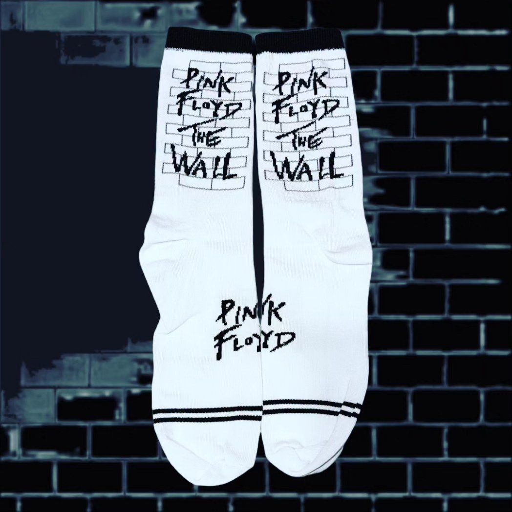 AlteraTusSent's tweet photo. Medias de Pink floyd disponibles ya puedes pedirlas al 0963633210 https://t.co/WefqqVPswE
