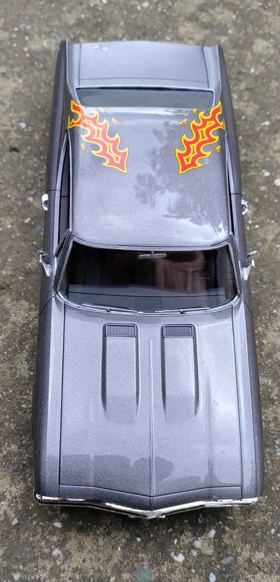 Humgorhobby's tweet image. &apos;68 Chevy Chevelle SS 396 Custom / Revell 1:25 Color: Mr. Hobby Mr.Color C-061 Burnt Iron, Lacquer: 2K, Carpet: Scale Production / red-brown.  Wheels: Aoshima Rays CE28N #scalemodel #scalemodelling #revell #Chevy